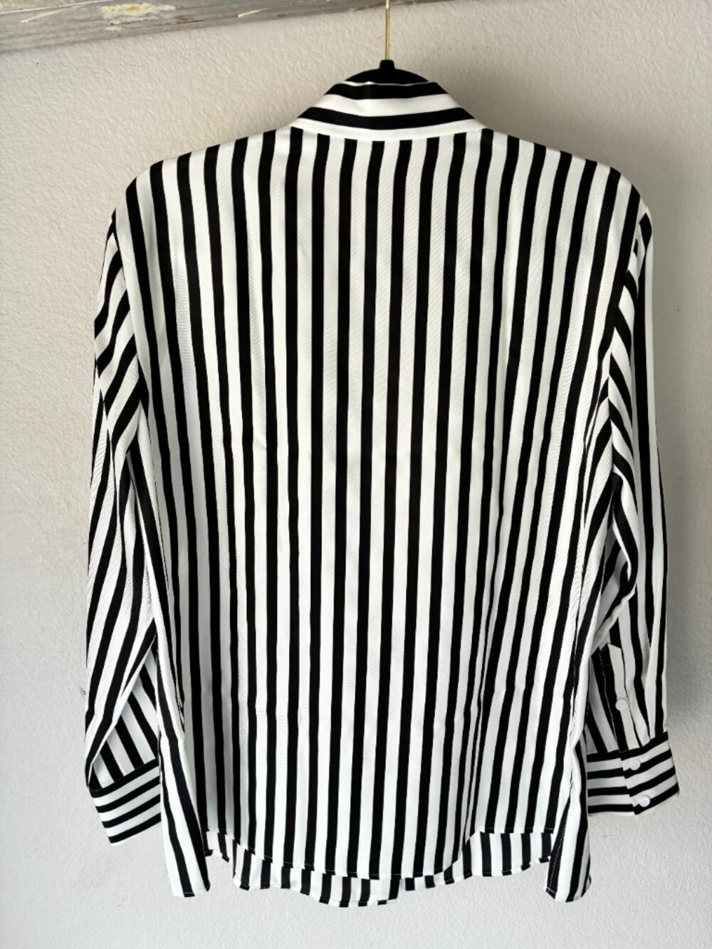 Lilysilk Amalfi Stripe Black silk blouse - Picture 2 of 4